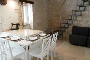 Turist apartmanları Dimora Pietra Bianca