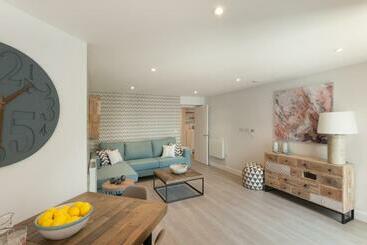 Жильё для туристов 16 Woolacombe   Luxury Apartment At Byron Woolacombe, Only 4 Minute Walk To Woolacombe Beach!