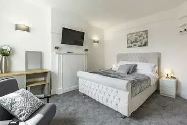 ツーリストアパートメント Luxury 3 Bed Apartment Near To London With Parking