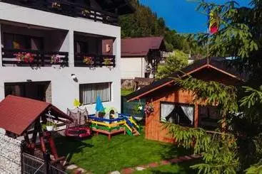 Pisos turísticos Pensiunea “casa De Acasa”