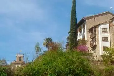 Appartements touristiques Cal Tòfones, 1er 1a. Apartament Turístic A Borredà, 08619barcelona