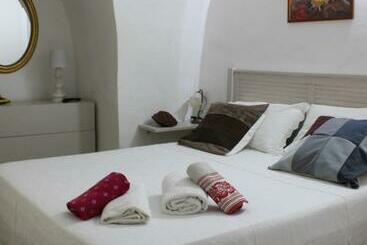 Appartamenti turistici Casa Sant Elia