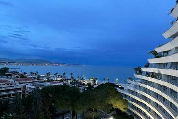 Apartamente turistice Appartement Bord De Mer Villeneuve Loubet