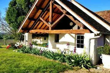 Turistihuoneistot Gîte De Charme Dans Un Cadre Calme Et Reposant