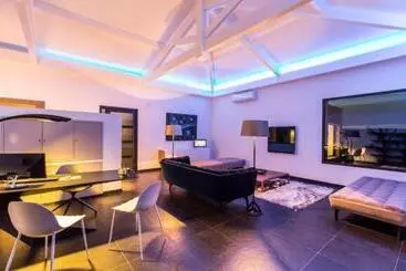 هتل Hôtel Version Maquis Santa Manza