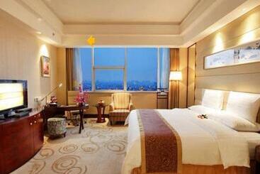 Hotel Golden Shinning New Century Grand