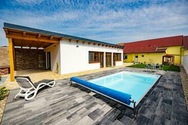 ツーリストアパートメント Chalupa U Stodoly