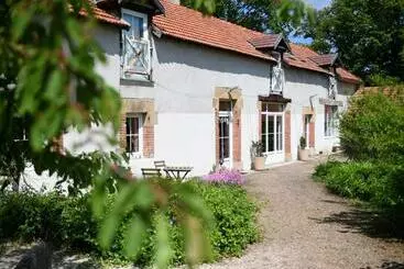 Appartamenti turistici Ferme Rénovée Avec Charme, 4 Chambres, Grand Jardin Privé, Cheminée, Proche Nature à Gouise !   Fr 1