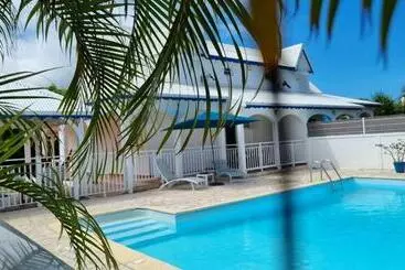 آپارتمان‌های توریست‌ها Villa Vallée D Or