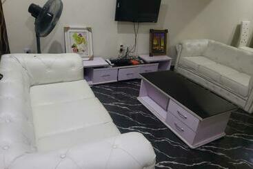 游客公寓 Deluxe 3 Br Apartment With Free Wifi