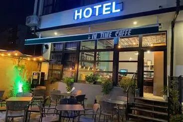 آپارتمان‌های توریست‌ها In Time