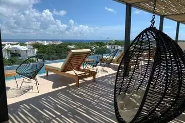 آپارتمان‌های توریست‌ها Kaab South Beach   Beautiful Big Studio   Rooftop Pool Ocean View