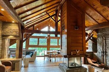 דירות לתיירים Le Refuge De Louis, Chalet Familial Avec Terrasse Et Sauna