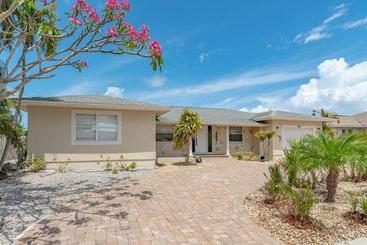 Turista apartmanok Mermaid Manor; Waterfront With Direct Ocean Access And Private Heated Pool