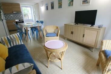 דירות לתיירים Maison Typique 2 Chambres, Jardinet Privé, à 200m Plage Et Commerces Saint Brevin Les Pins Fr 1