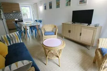 ツーリストアパートメント Maison Typique 2 Chambres, Jardinet Privé, à 200m Plage Et Commerces   Saint Brevin Les Pins   Fr 1