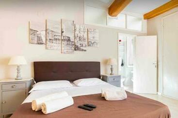 Appartements touristiques Perugia Historic Center Apartment