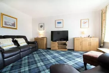 ツーリストアパートメント Sonia S Highland Home