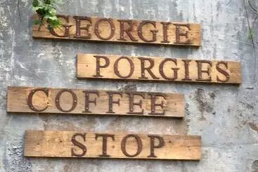 ツーリストアパートメント The Art Attic A Stylish Boutique Apartment