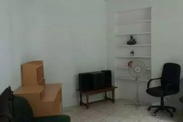 ツーリストアパートメント Logement Combronde