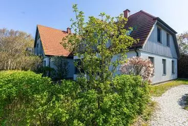 Turistihuoneistot Strandhaus Wustrow   Wohnung 5