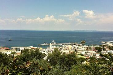 דירות לתיירים Ariosetto