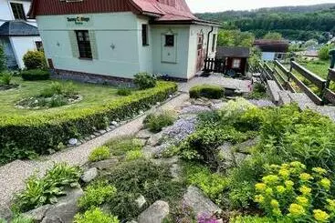 Turistihuoneistot Chalupa Sunny Cottage