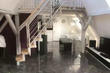 ツーリストアパートメント Dachgeschosswohnung 15min Vom Europa Park Entfernt