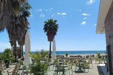 آپارتمان‌های توریست‌ها Lamberti Beach Apartment   150 M From The Sea   Just Renewed   Wifi