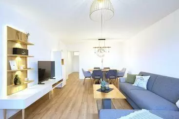 Apartamentos turísticos Topeingerichtete Große 2 Zimmer Wohnung