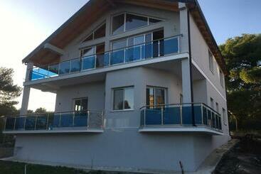 游客公寓 Benjy’s Villa