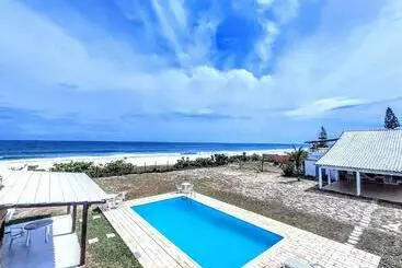 ツーリストアパートメント Casa De Praia Pé Na Areia