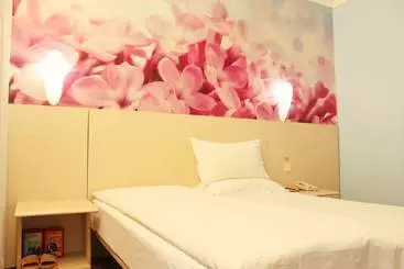 Отель Wenxing Guangzhou Huashi Branch