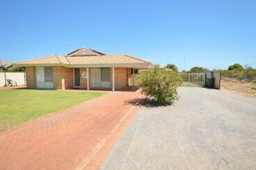 Apartamenty turystyczne Abalone Lodge   Kalbarri, Wa