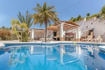 Apartamentos turísticos 2 Bedroom Amazing Home In Torrox