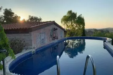 Apartamente turistice Cosmema House 1 Hot Tub And Swimming Pool Villa