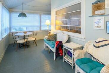 דירות לתיירים Karr Beach House On 11th