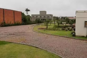 ツーリストアパートメント Apartamento Em Tijucas Próximo A Praias