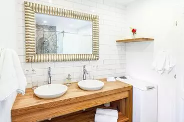 ツーリストアパートメント Malat Ferienhaus