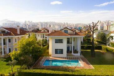 Ferienwohnungen Villa Ensar