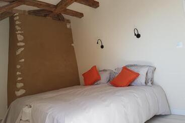 דירות לתיירים Gîte De Chantegrel