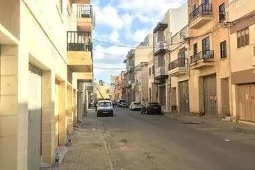 Turista apartmanok Luqa Apartment   5 Mins From Airport
