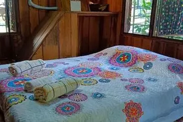 ツーリストアパートメント Casa Bonita Kanchanaburi