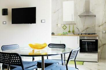 דירות לתיירים Casa Verdi, Confortevole Bilocale In Centro, 1° P