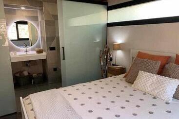 آپارتمانهای توریستها Primera Linea Piscina Jacuzzi Y Playa Privada