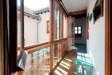 ツーリストアパートメント Spacious, Sunny And Quiet Albayzin Apartment