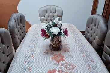 آپارتمان‌های توریست‌ها Star House City Stars