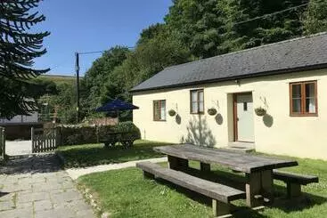 Pisos turísticos The Exmoor Forest Inn Cottage