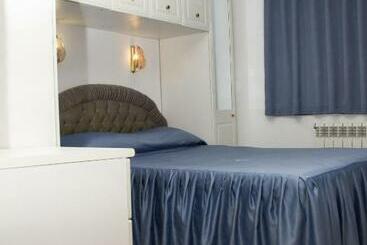 관광객 아파트 Apartment Pier