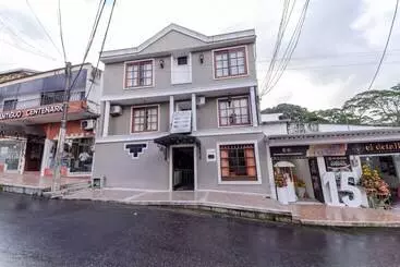 ホテル Alferez Del Llano